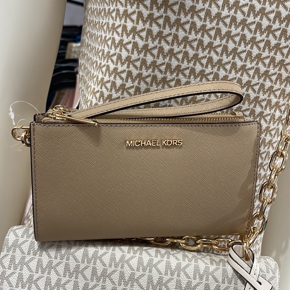 MICHAEL KORS LARGE DOUBLE ZIP WRISTLET wallet, clutch,
Bisque - Picture 2 of 16